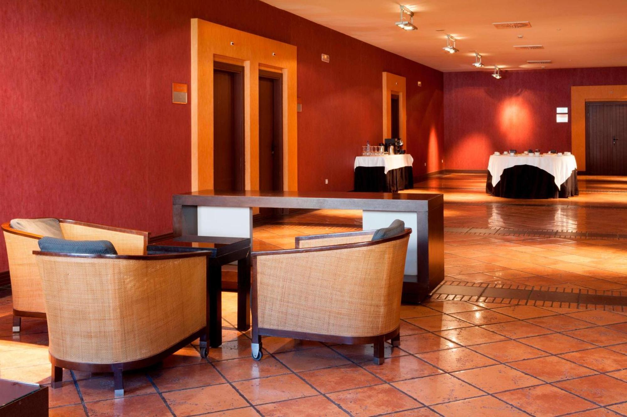Ac Hotel Palacio De Santa Ana By Marriott Valladolid Ngoại thất bức ảnh The lobby of the hotel
